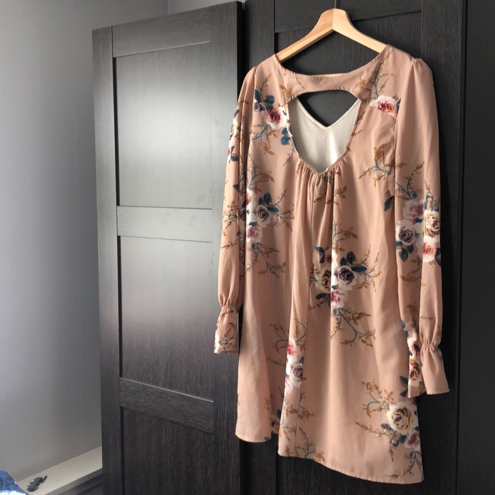 Dress with pockets